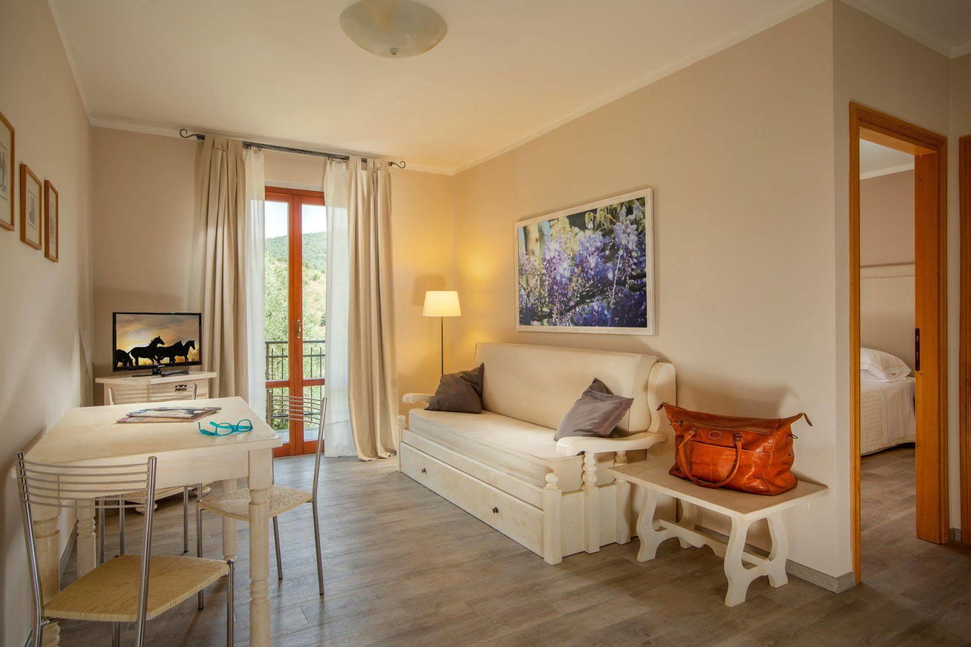 Valle Del Buttero Aparthotel 3*
