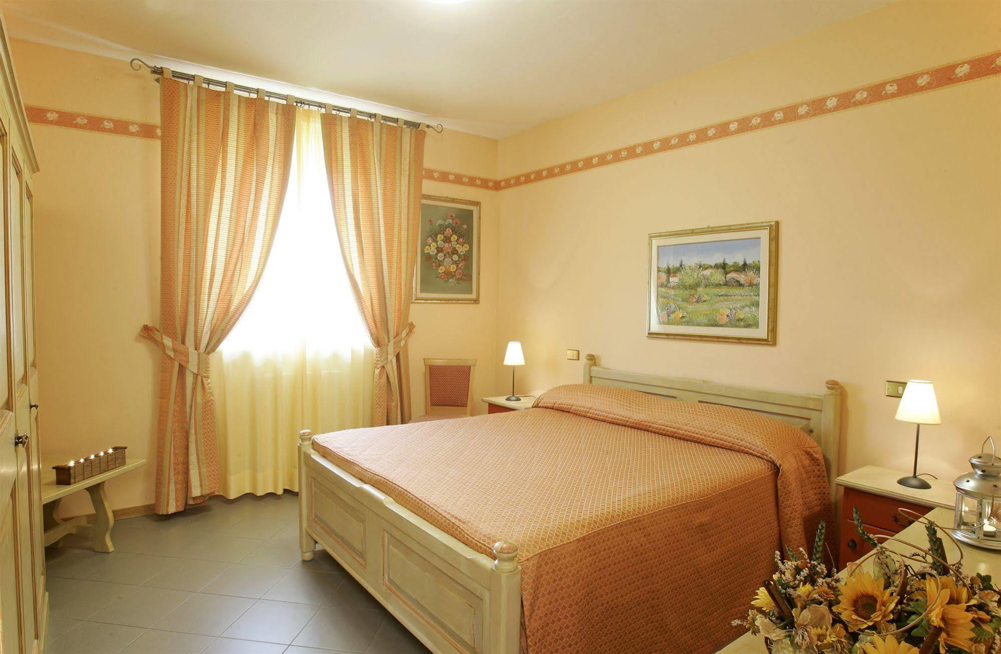 Valle Del Buttero Aparthotel